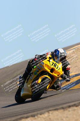 media/Feb-12-2022-SoCal Trackdays (Sat) [[3b21b94a56]]/Turn 12 (140pm)/